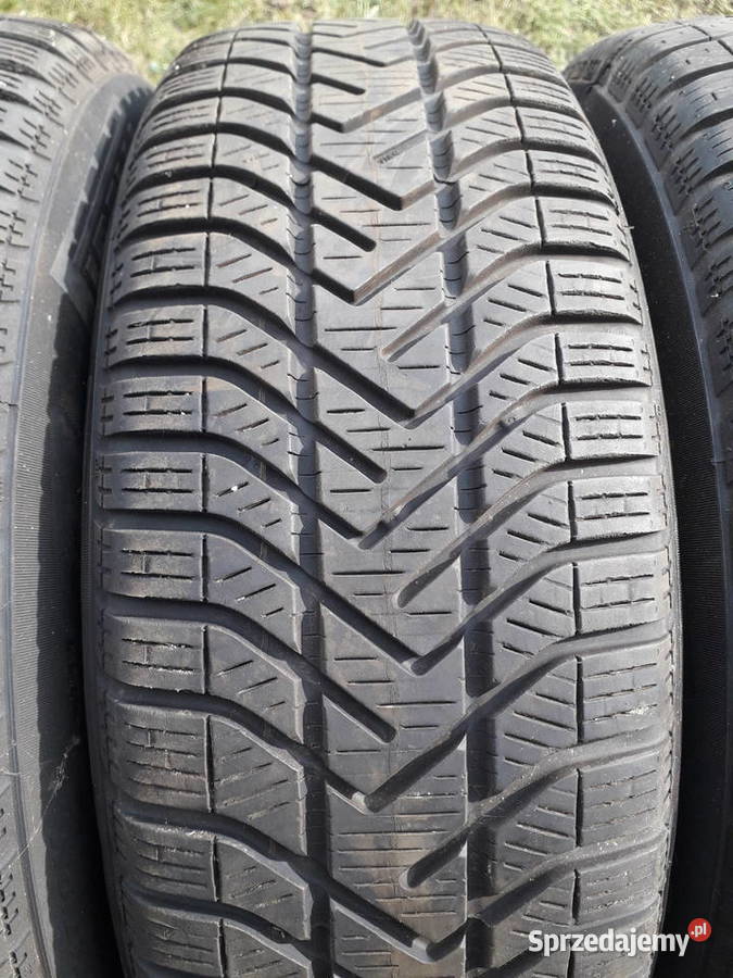 Opony zimowe Pirelli 19560 R16 Ostrołęka