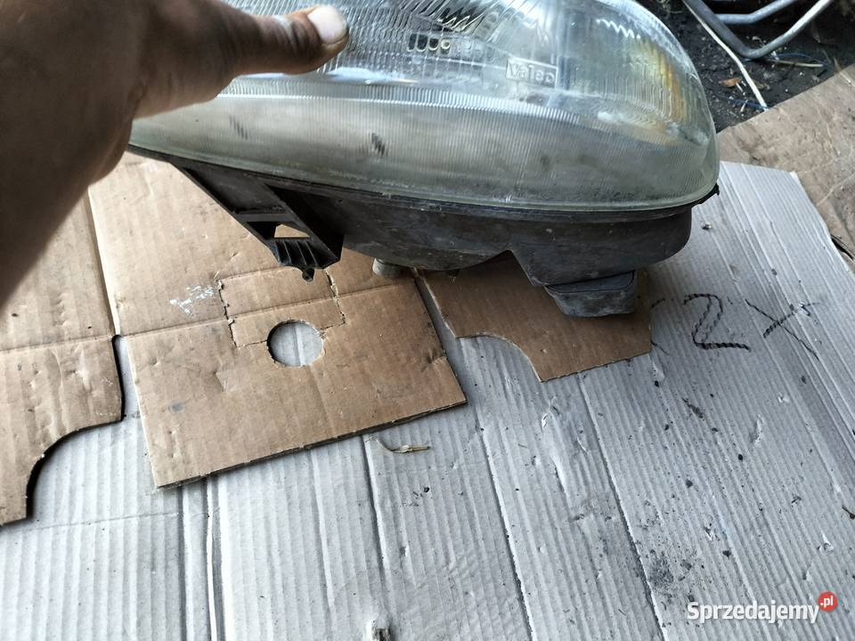 LAMPA PRZÓD PRZEDNIA LEWA OPEL CORSA B Oświetlenie lubelskie Kamień-Kolonia