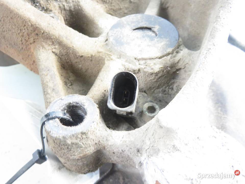 PIASTA TYLNA LEWA VW PASSAT B6 3C2 20 TDI 16V