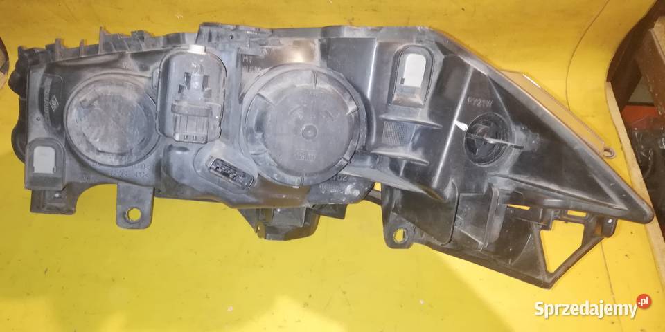 lampa przód prawa Renault Megane 2 r0205 Piotrków Trybunalski sprzedam