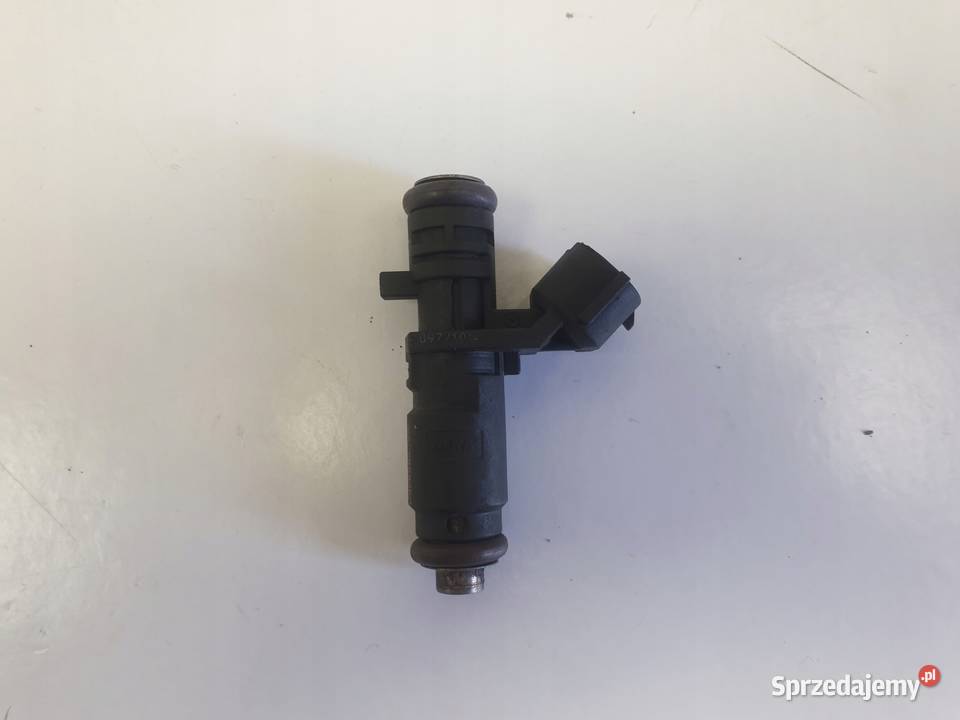 WTRYSKIWACZ VW Golf VI 16 8V 06A906031 oryg lubelskie