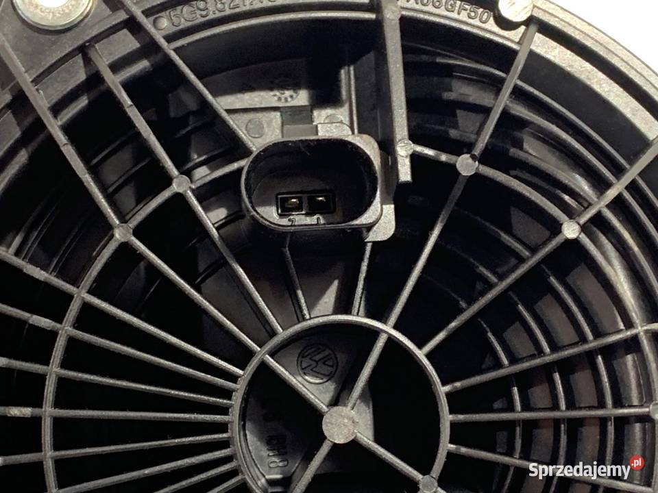 KLAMKA KLAPY TYŁ VW TROC 5G9827469D Crossover