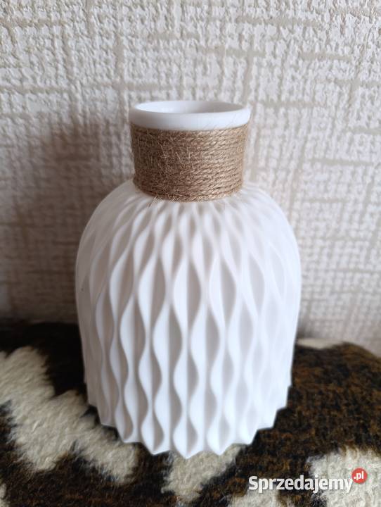 Czapka zimowa włóczkowa obrusik serweta na ławę Nakrycia głowy Kraków