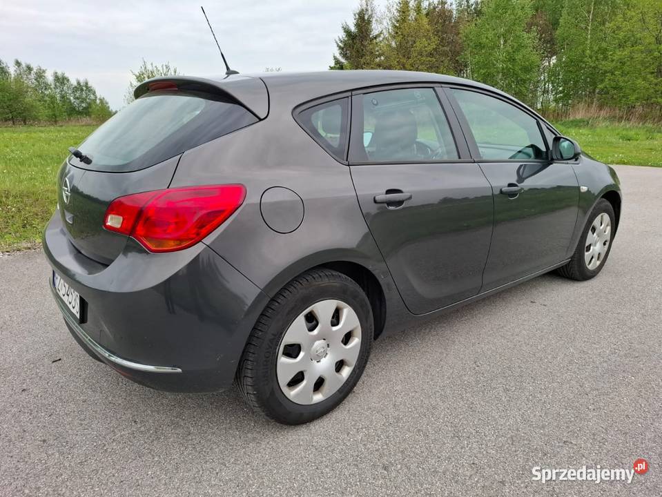 Opel Astra J Trzebownisko sprzedam