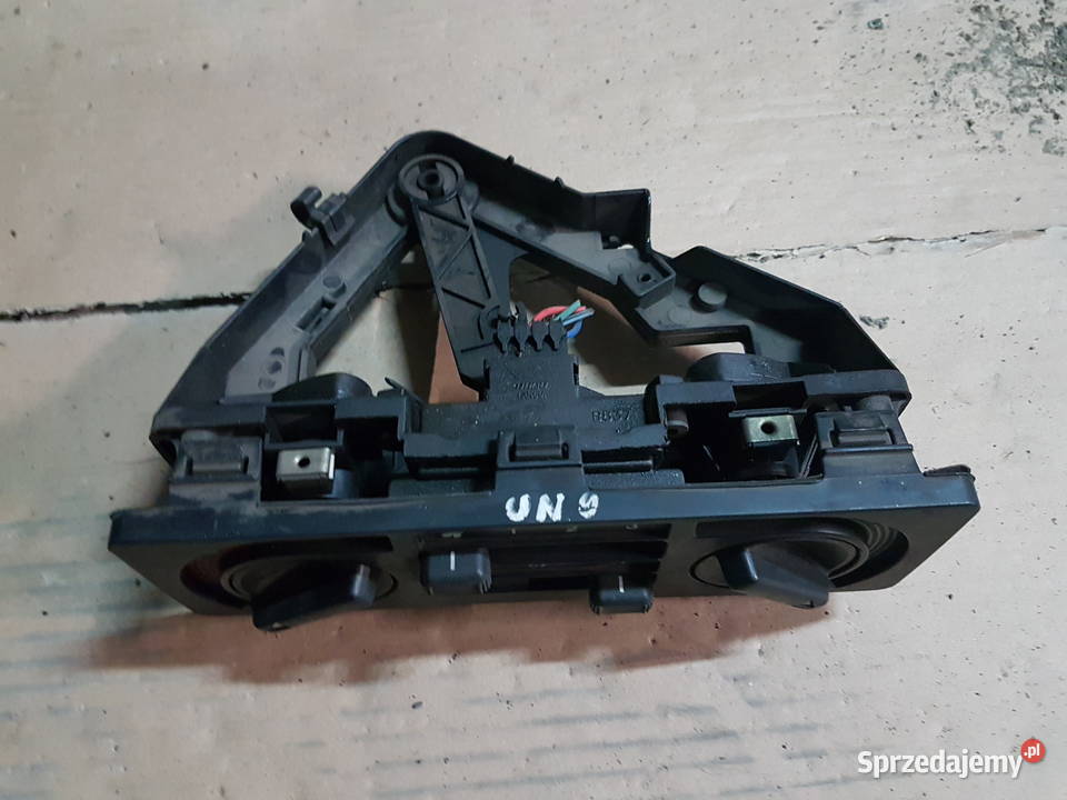 FIAT UNO PRZELACZNIK DMUCHAWY NAWIEWU OGRZEWANIA Wyposażenie wnętrza sprzedam