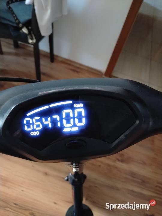 Hulajnoga elektryczna Red Bull Hulajnogi elektryczne