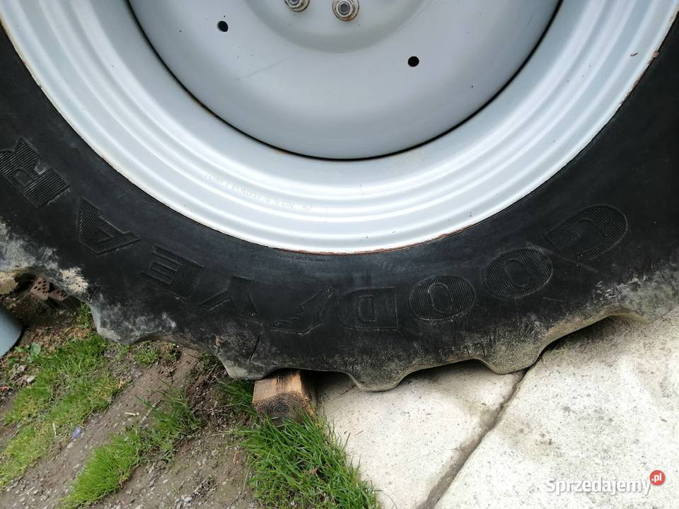 Opona rolnicza 52070R34 Błażowa