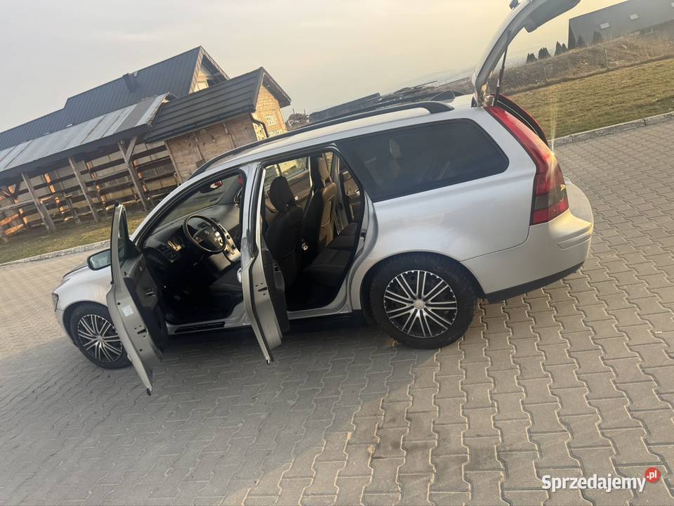 Piękne komfortowe Volvo v50 20Diesel 14lat w Nowy Targ