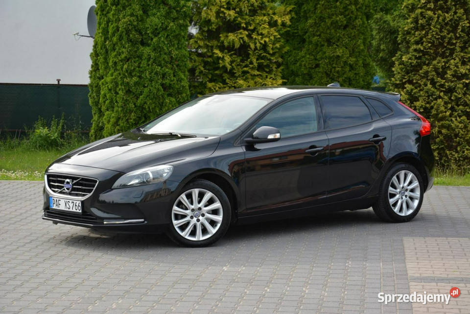 Volvo V40 biXenon LED Navi Kamera Virtual Zegary sprzedam