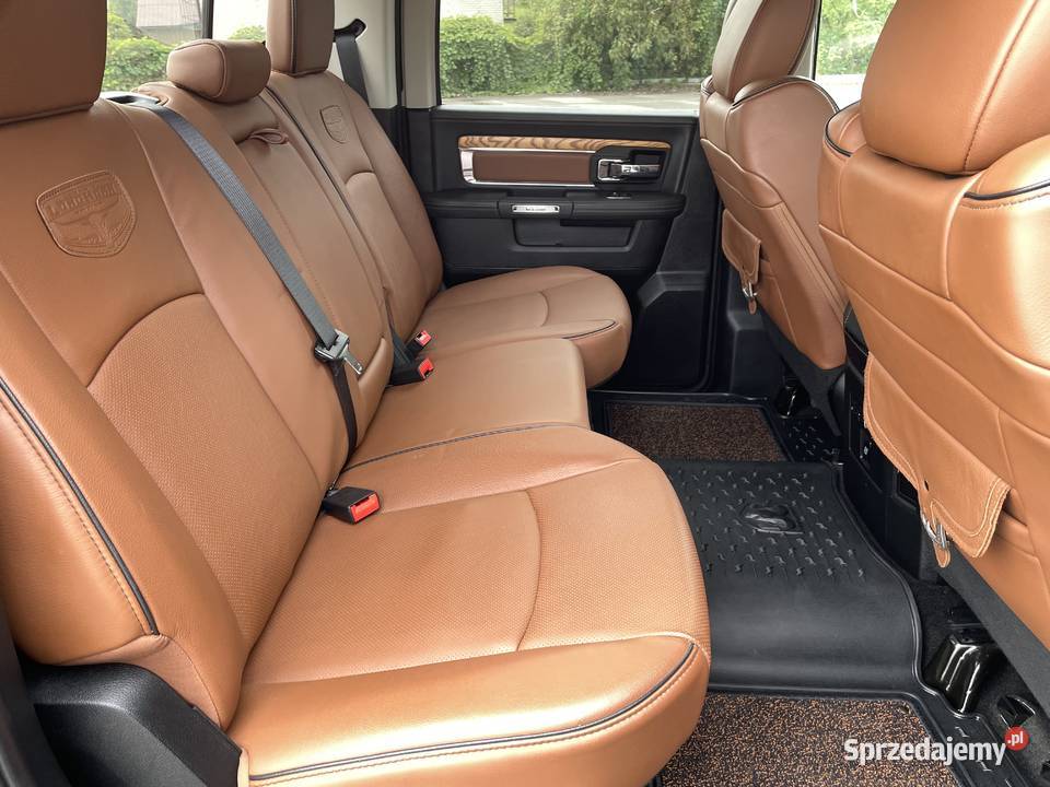 RAM V8 57 HEMI 4x4 LONGHORN LARAMIE Skóra Navi RAM