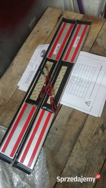 Nakładki progowe podświetlane do Subaru Forester Części samochodowe Lublin