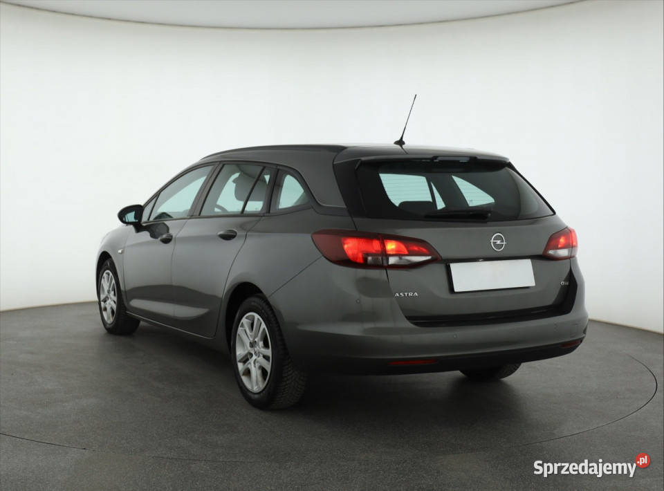 Opel Astra 16 CDTI Rok produkcji 2016 sprzedam