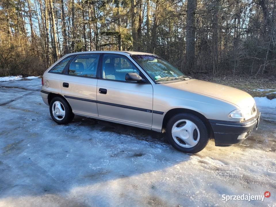 Astra F biały kruk 18 16V automat warmińsko-mazurskie