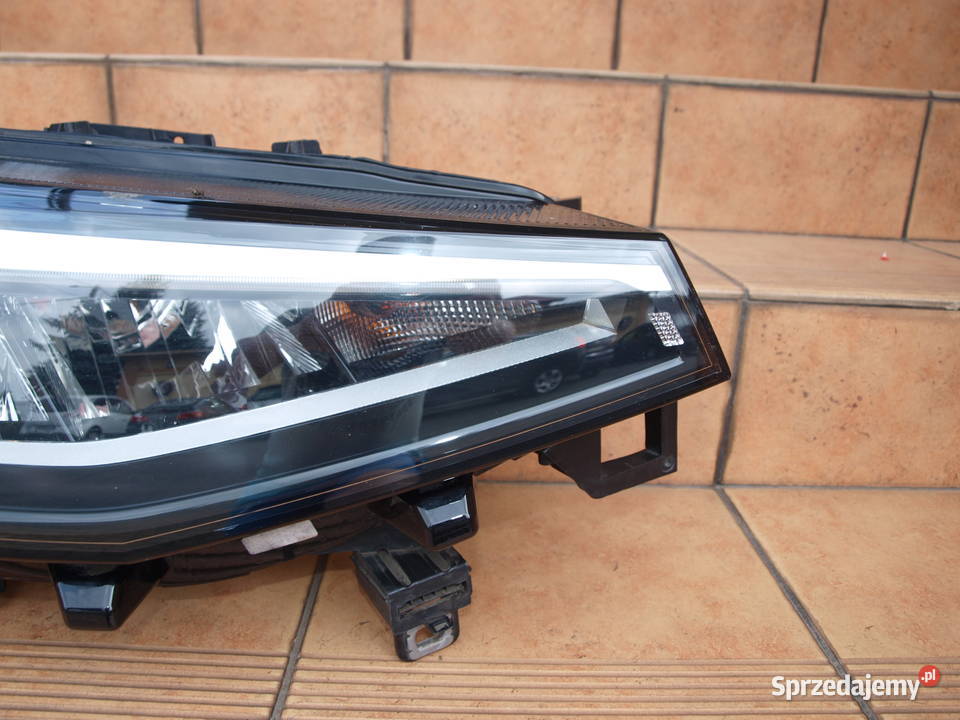 VW iD4 iD4 lampa prawa przód Led kompletna 2020 Lampy przednie wielkopolskie Kalisz sprzedam