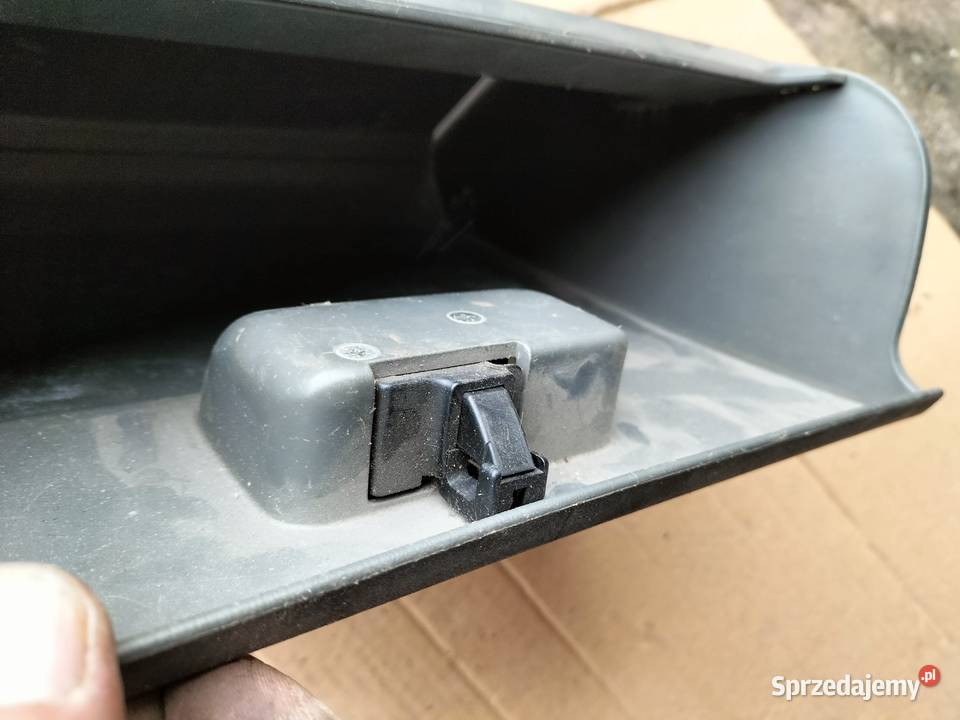 OPEL AGILA A 10 A CHOWEK PASAŻERA Kamień-Kolonia