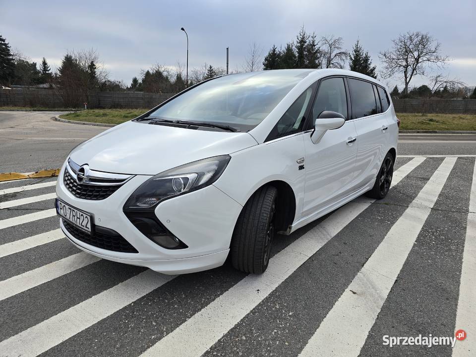 Opel Zafira C Tourer OPC Line