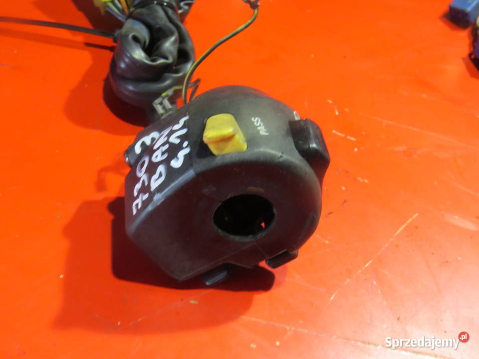 SUZUKI BANDIT GSF600 GSF 600 0105 przełącznik