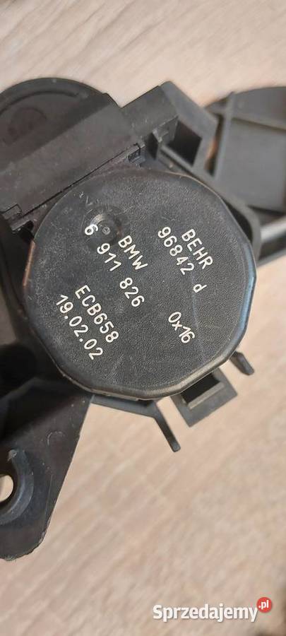 Silniczek nawiewu BMW 7 E65 6908979 6911819 Szczecin sprzedam