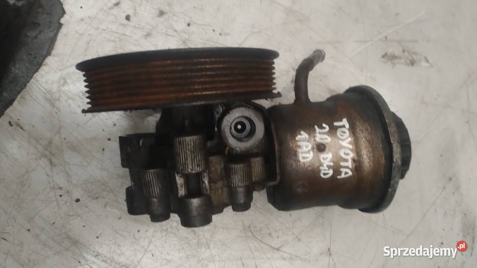 TOYOTA AVENSIS T25 20 D4D 1AD pompa wspomagania osobowe sprzedam