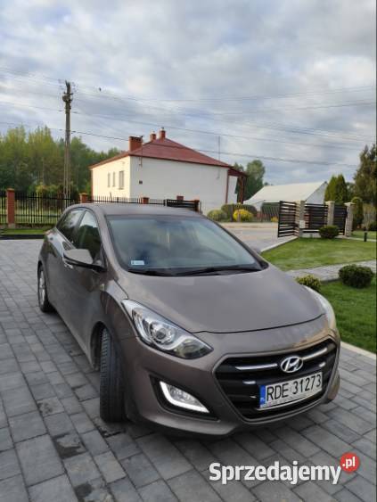 Hyundai i30 16CRDI bogate wyposażenie kamera