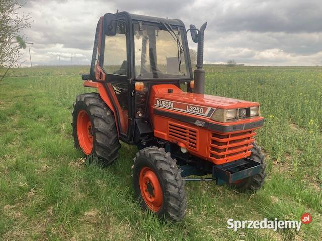Kubota 40 4x4 sadowniczy lalka Bielecha sprzedam