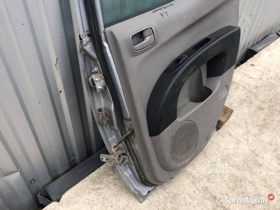 DRZWI PRAWY TYŁ MITSUBISHI L 200 Inny 0416 sprzedam