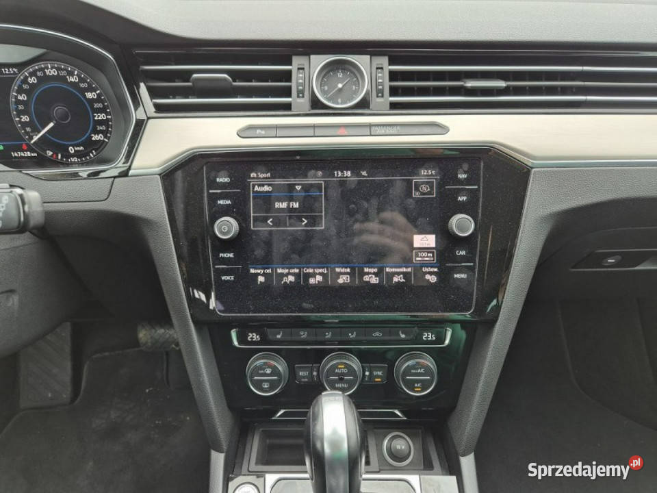 Volkswagen Passat B8 20142023 Komorniki