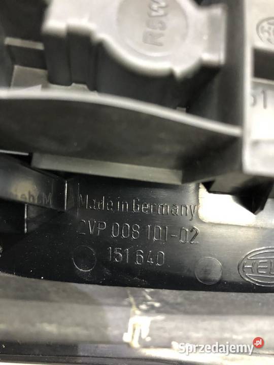 LAMPA PRAWY TYŁ RENAULT MEGANE I 2VP00810102 osobowe sprzedam