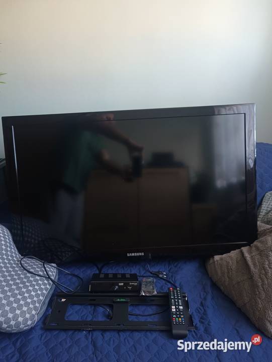 OKAZJA Sprzedam TV Samsung 40 z uchwytem i Zgierz