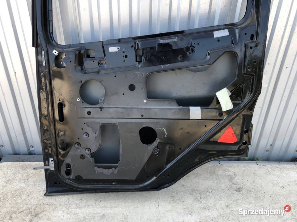 DRZWI PRAWY PRZÓD DAF CF Inny CZARNY Części samochodowe sprzedam