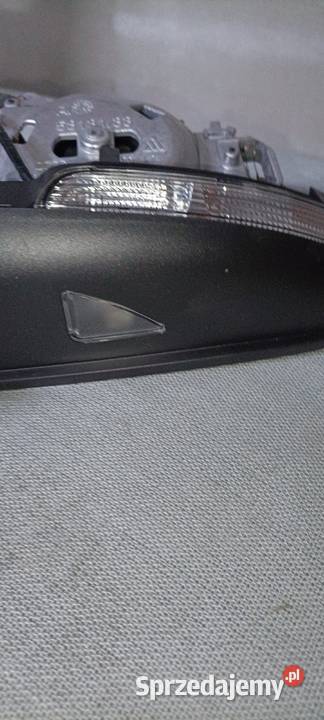 NOWE ORYGINALNE LUSTERKO LEWE SKODA SUBERB Luzino