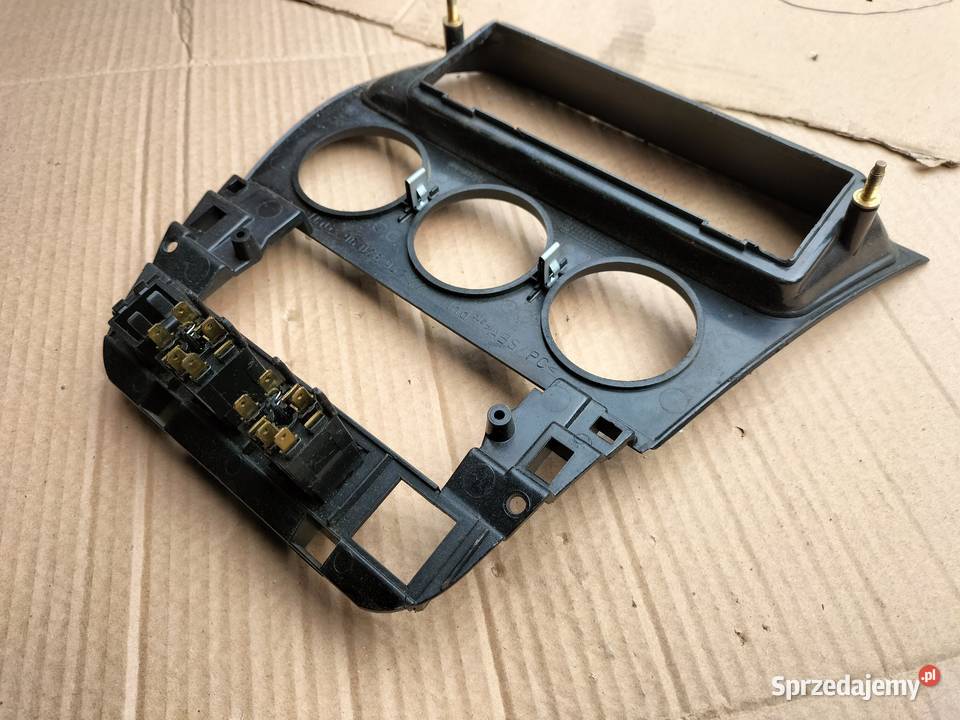 PEUGEOT 306 XN PANEL ŚRODKOWY RAMKA RADIA Części samochodowe lubelskie Kamień-Kolonia sprzedam