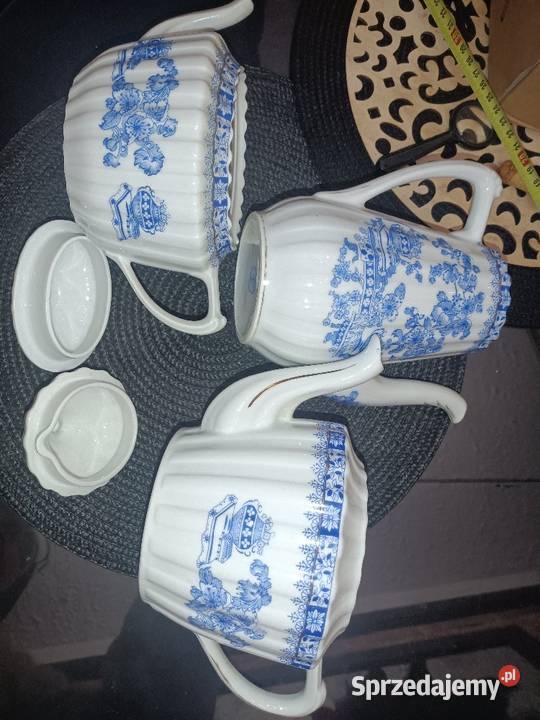Stara porcelana z sygnaturami wykopaliska Kępno