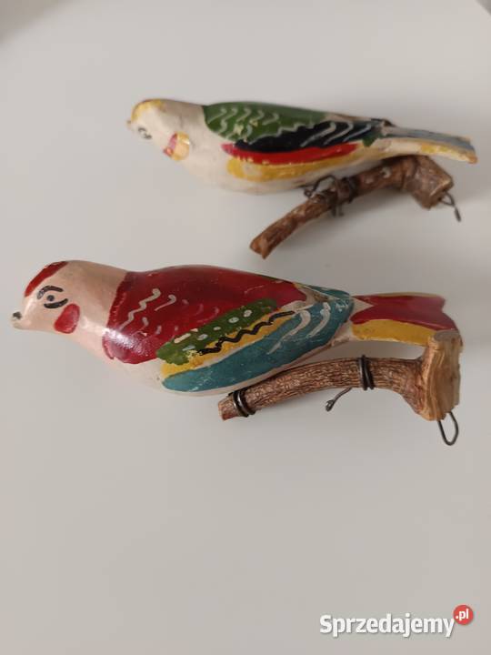 Drewniane ptaszki na gałęzi rękodzieło ludowe Koronowo