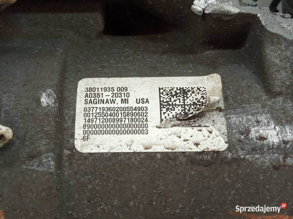 MAGLOWNICA NA CZĘŚĆI USZKODZONA ML143D070AA osobowe