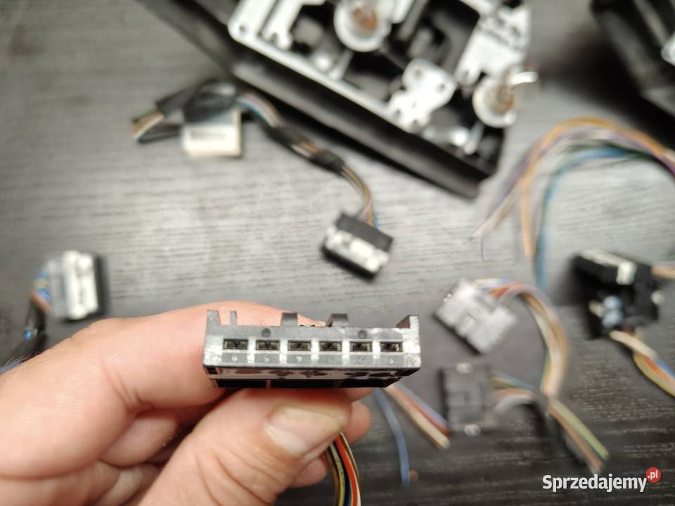Bmw e46 sedan przed lift wtyczka lampy tył nie