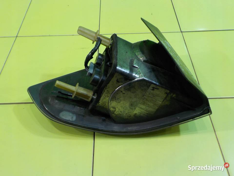 FORD S 08r 5D lampa prawa tyl osobowe