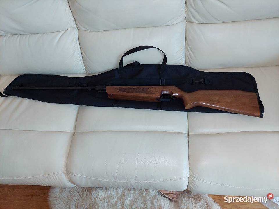 Wiatrówka Slavia 631 Warszawa