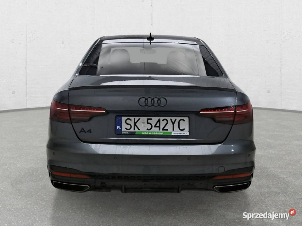 Audi A4 Limousine B9 2015 Komorniki