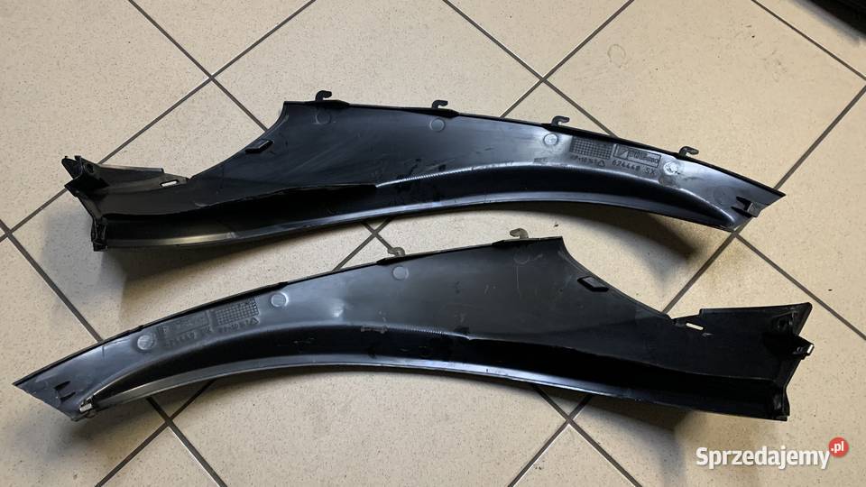 Listwy boczne łyżwy prawa lewa Piaggio MP3 125