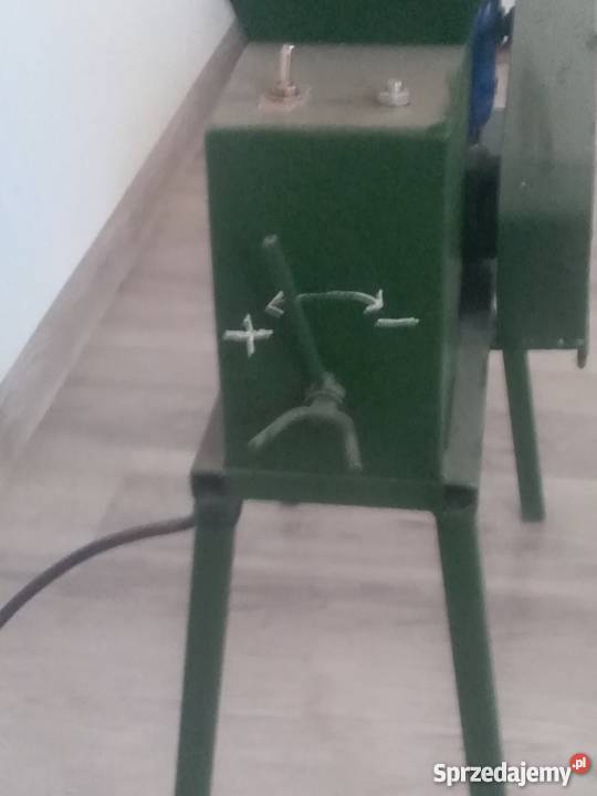 łuskarka do orzecha włoskiego i laskowego Tomaszów Lubelski sprzedam