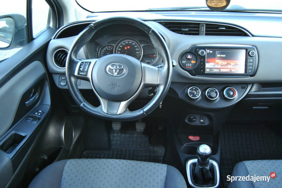 Toyota Yaris 10Benzyna 75Kamera cofaniaSalon Yaris Toyota