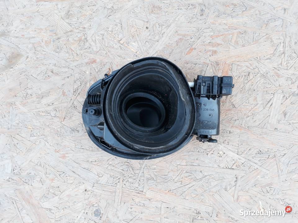 BMW 1 F20 GNIAZDO WLEWU PALIWA 7238095 Międzychód