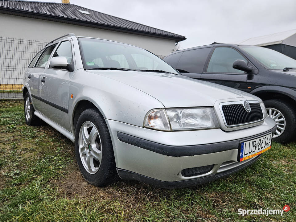 Skoda Octavia 16 benzynkaklima Rok produkcji 2000 Lublin sprzedam