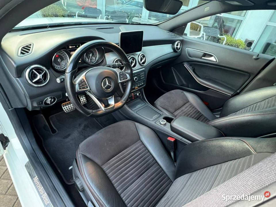 Mercedes CLA 180 Shooting Brake AMG Line bluetooth Baranowo