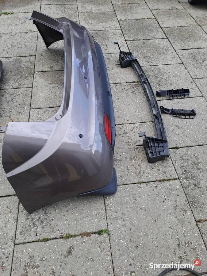 Kia Venga tylna klapa zderzak z PDC kod lakieru Jastrzębie-Zdrój