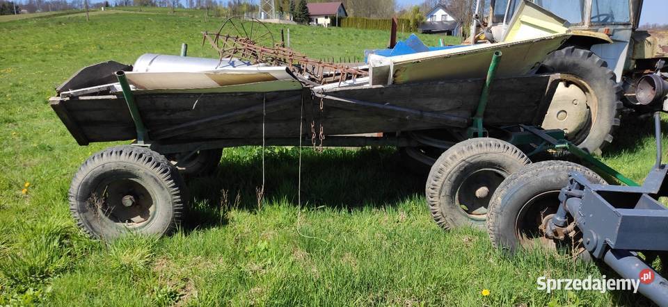 Wóz ciągnikowy metalowy nieuszkodzony Przyczepy rolnicze