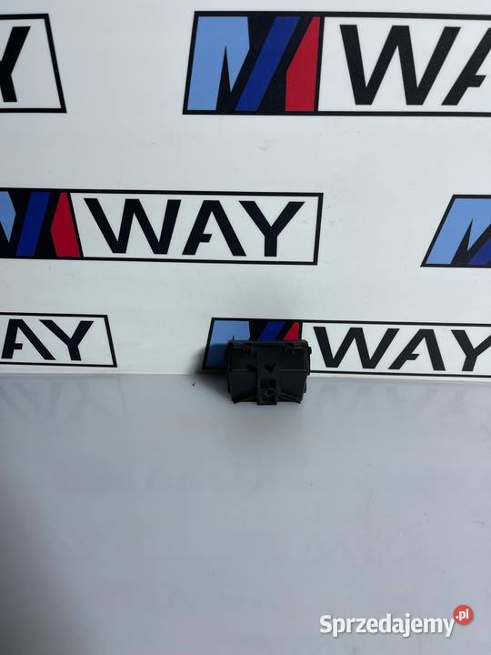 BMW F20 F30 F31 F34 F36 OSŁONA OBUDOWA WTYCZEK