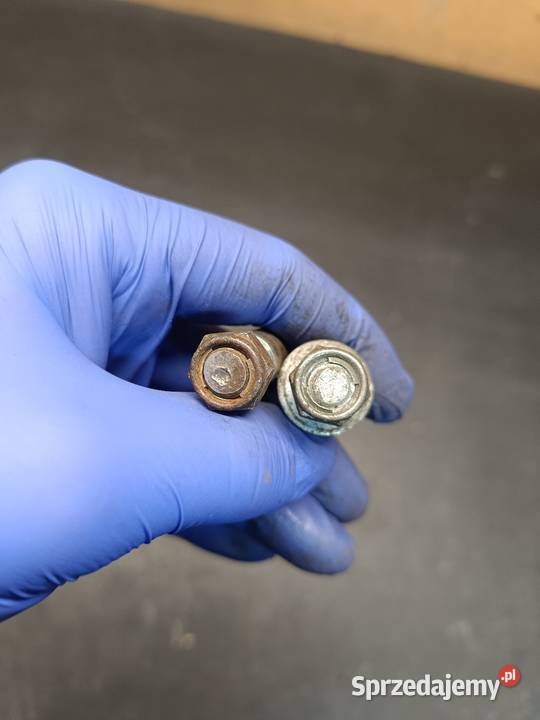 Śruba śruby amortyzator tył centralny części