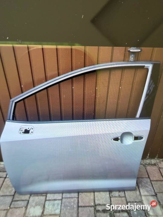 części Toyota Corolla heatchbek Gr 2025r osobowe